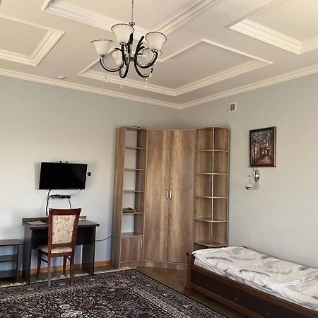 Tomaris Hotel Nukus Exterior photo